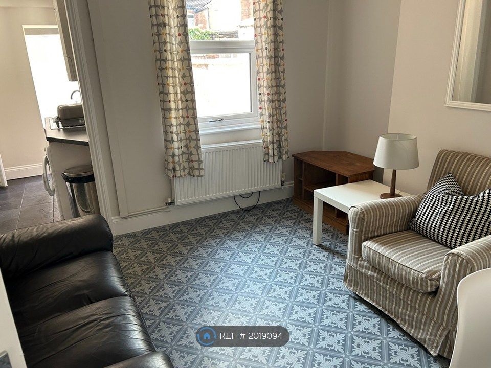 Property photo 2 of 10 Lounge