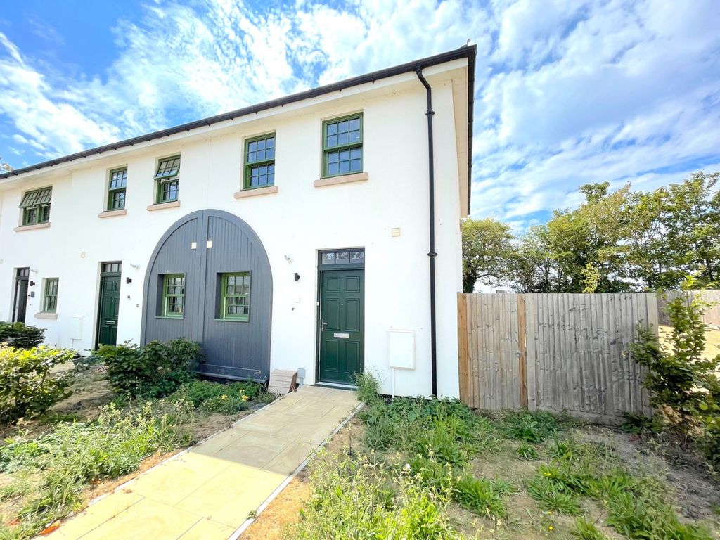 Property photo 1 of 19