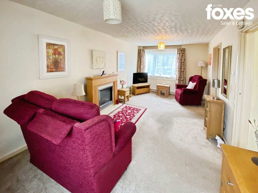 Property photo 2 of 11 4508703
