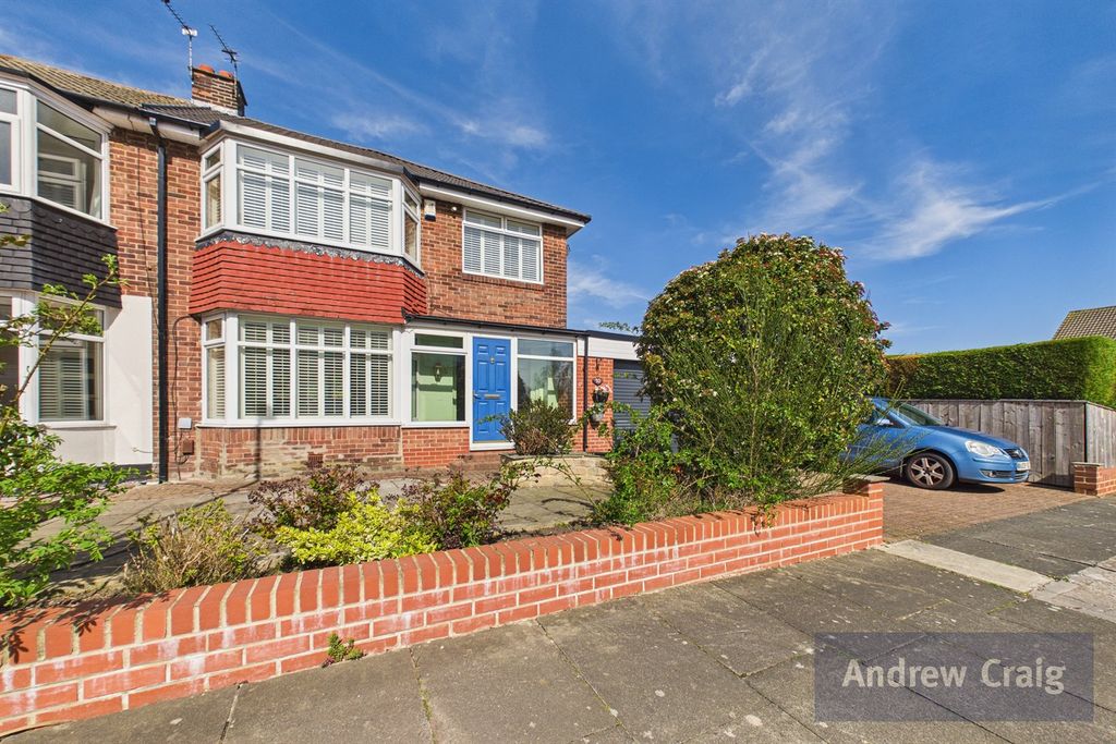 Property photo 1 of 25 (Main)