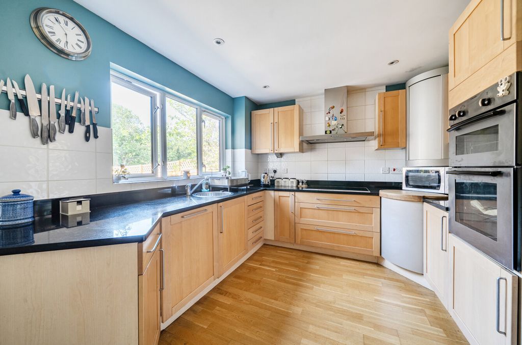 Property photo 3 of 25 1493316-17-6A5537...