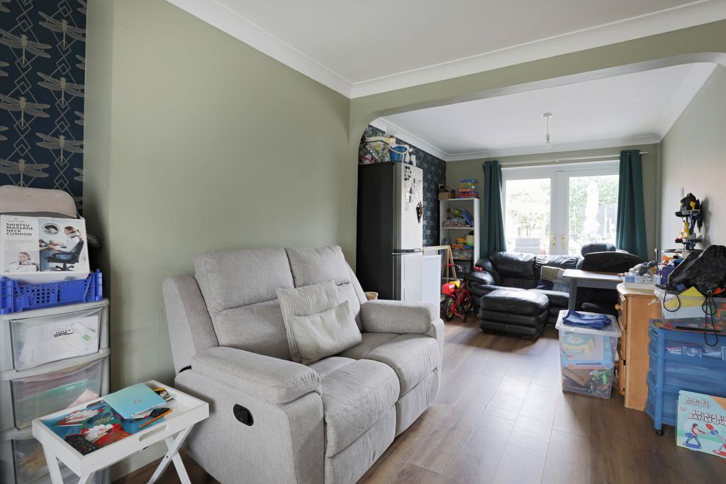 Property photo 3 of 21