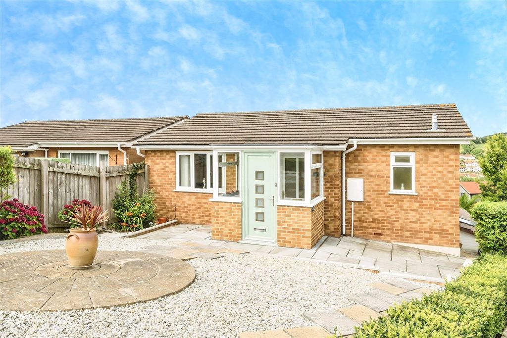 Property photo 2 of 25 Picture No. 30