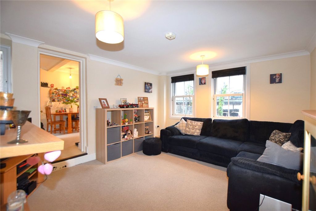 Property photo 2 of 14 Picture No. 19