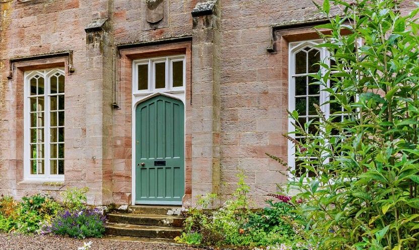 Property photo 2 of 27 Manor House Entrance
