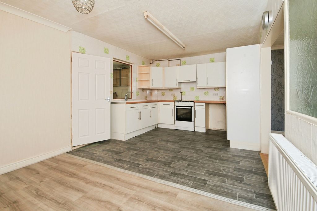 Property photo 2 of 15 Pbox-Img.Jpg