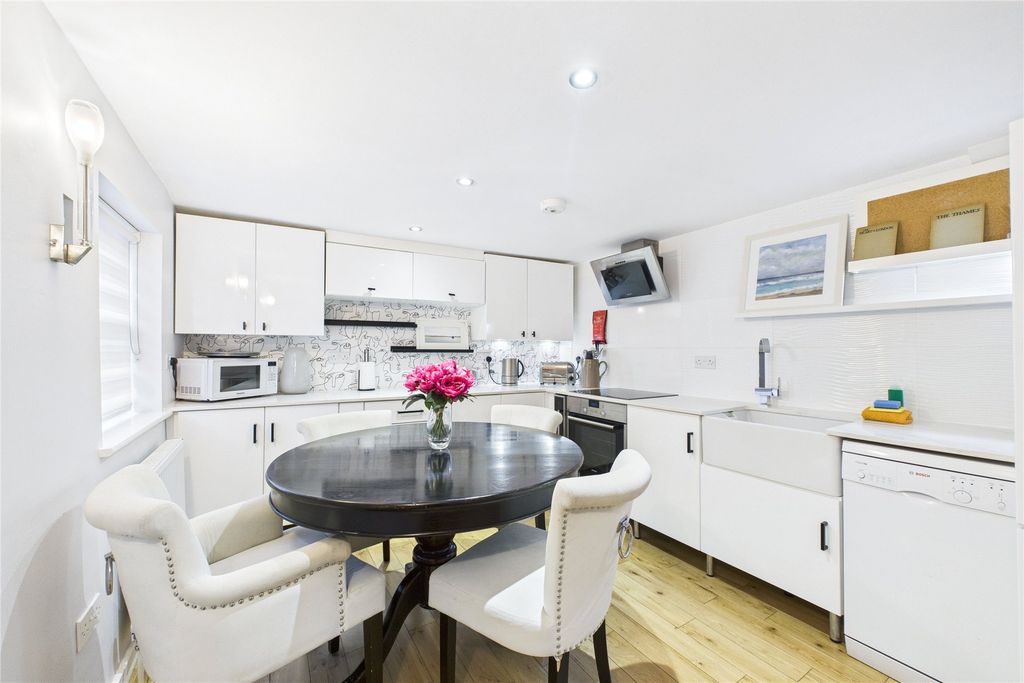 Property photo 2 of 7 Picture No. 04