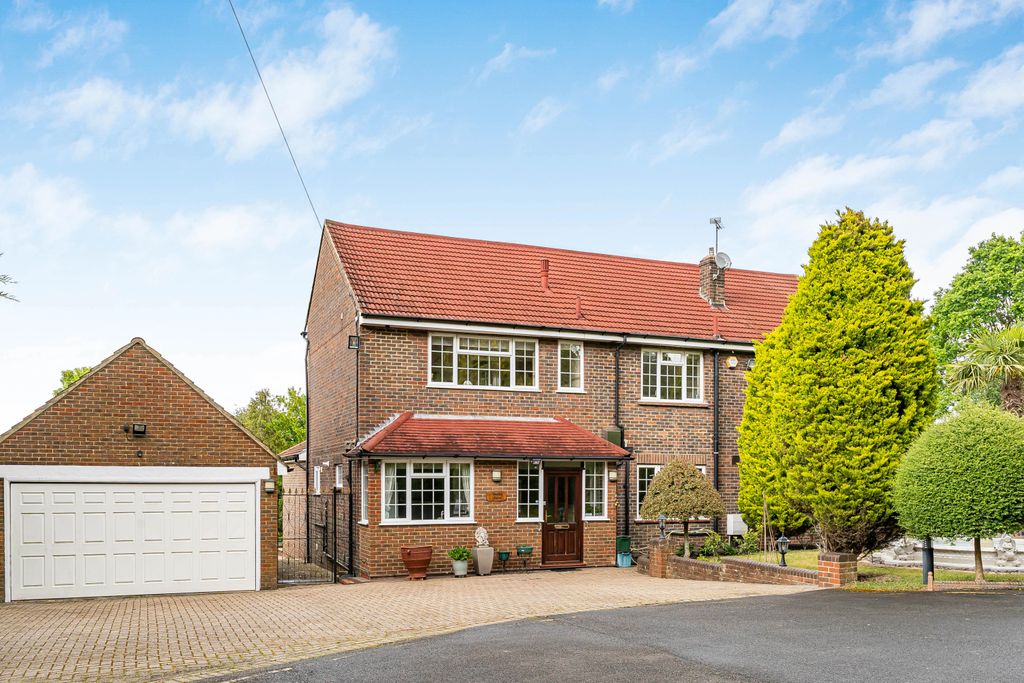 Additional image 5 of 4 bed detached house for saleHartley Down, Purley CR8