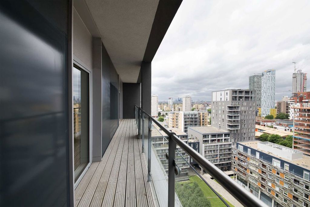 Property photo 2 of 6