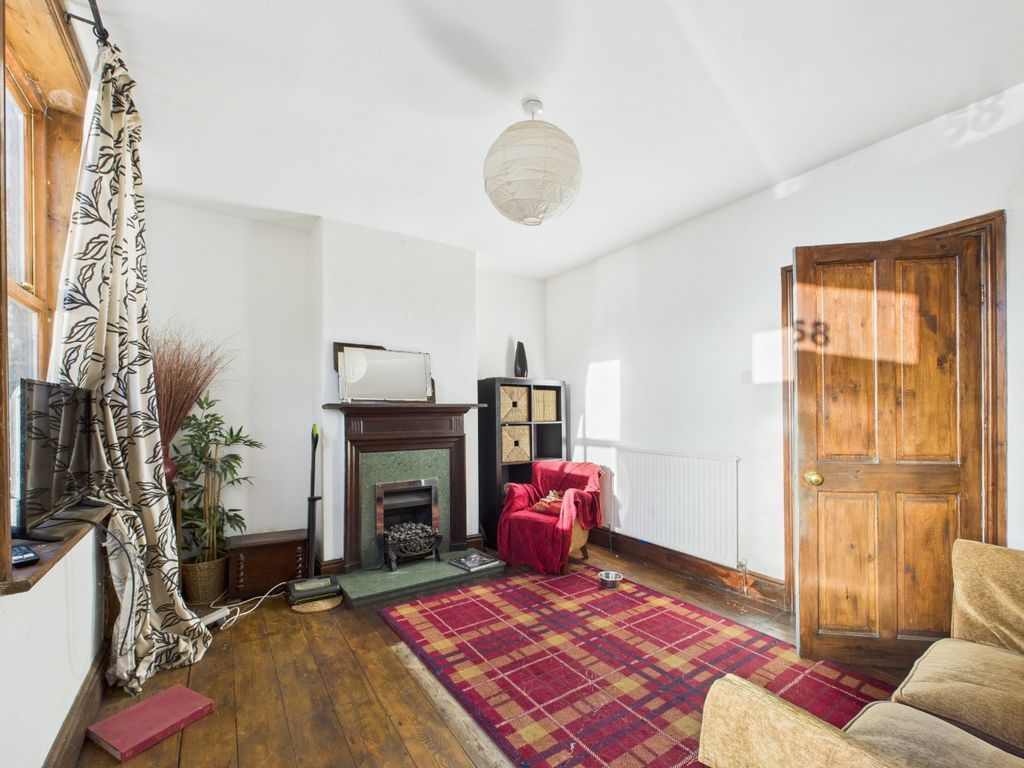 Property photo 2 of 15 4636483