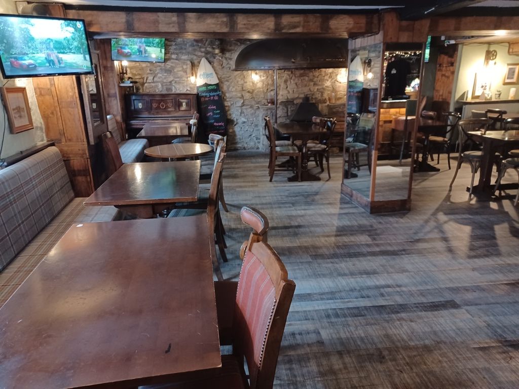 Property photo 3 of 11 Photo 3