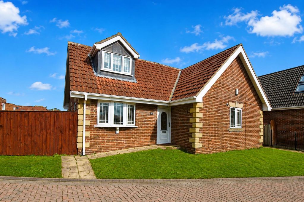 Property photo 1 of 15 Photo  (13).Png
