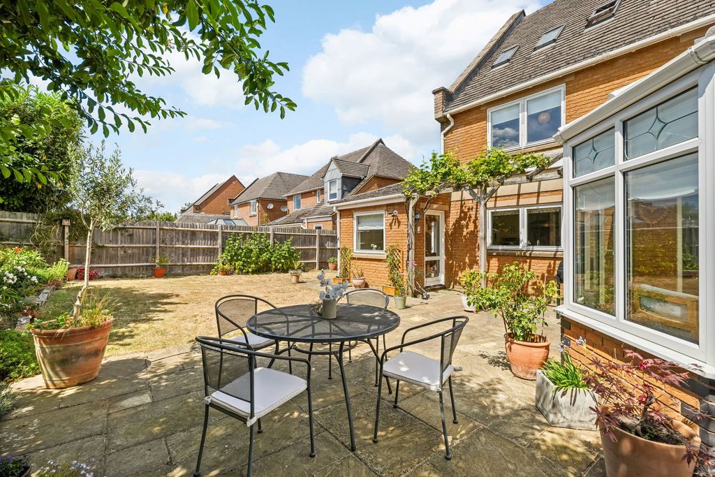 Property photo 3 of 59
