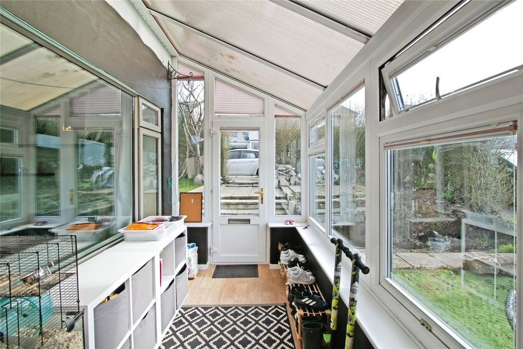 Property photo 3 of 14 Picture No. 18