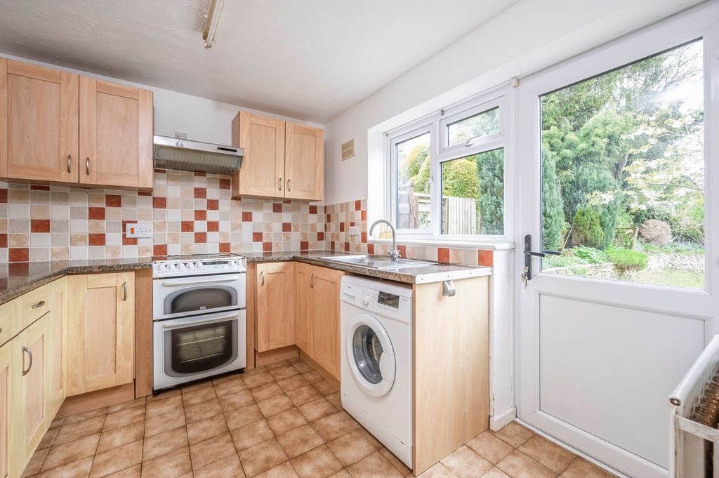 Property photo 2 of 16 Kitchen
