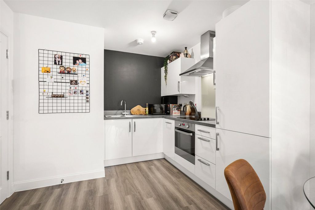 Property photo 3 of 11 Picture No. 10