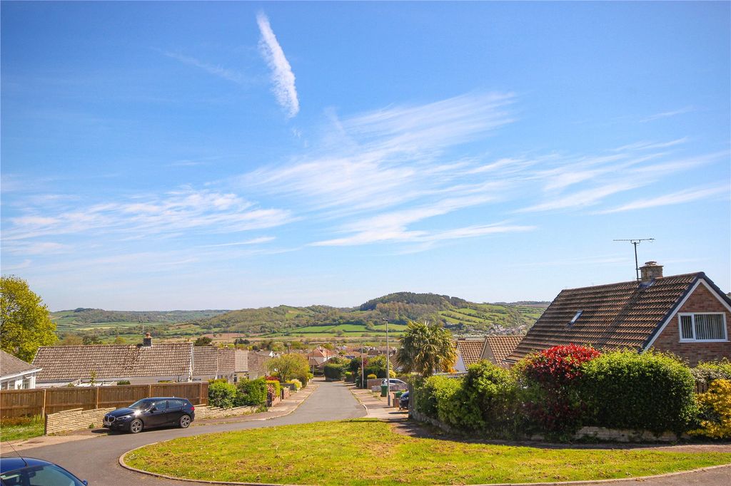 Property photo 2 of 14 Picture No. 05