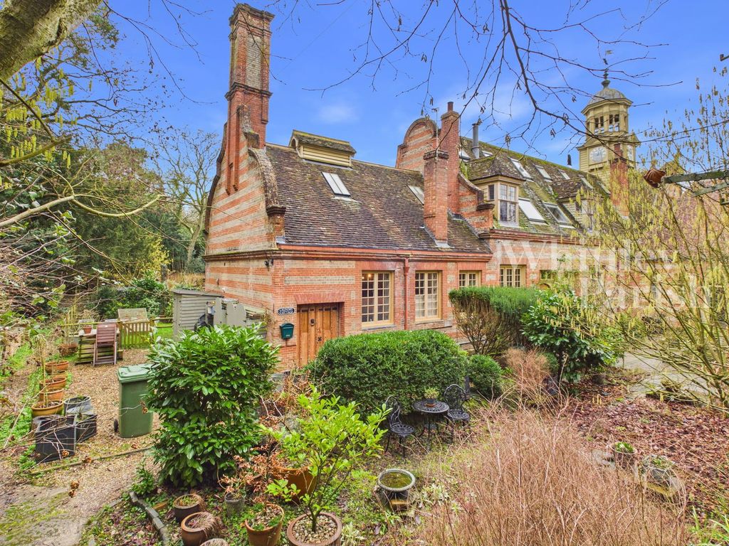 Property photo 1 of 22