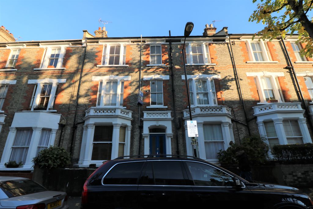 Property photo 1 of 9