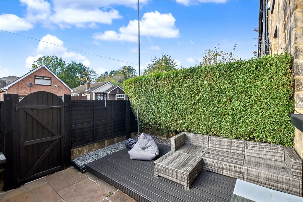 Property photo 3 of 18 Picture No. 16