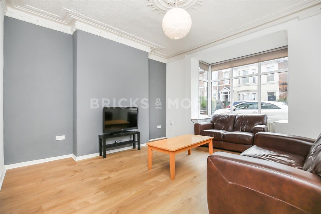 Property photo 2 of 11 2Szegu62Meuzyr4N6Llkzq.Jpg