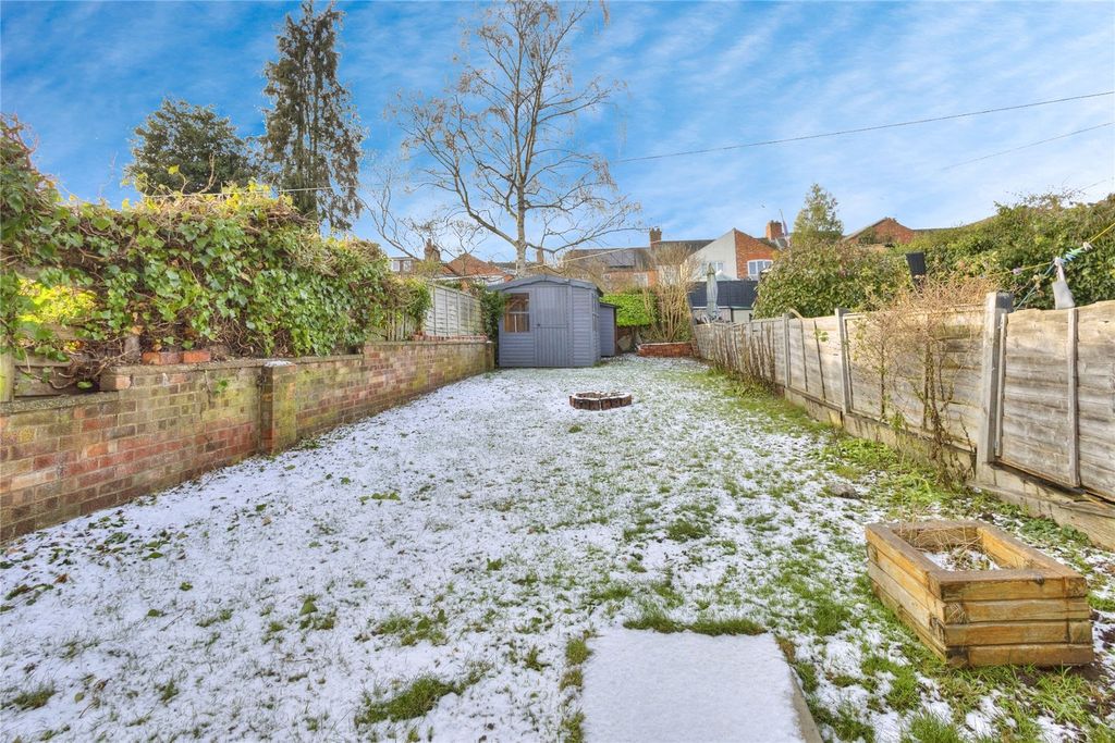 Property photo 3 of 17 Garden