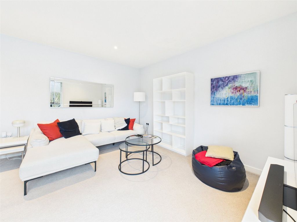 Property photo 3 of 13 Picture 3