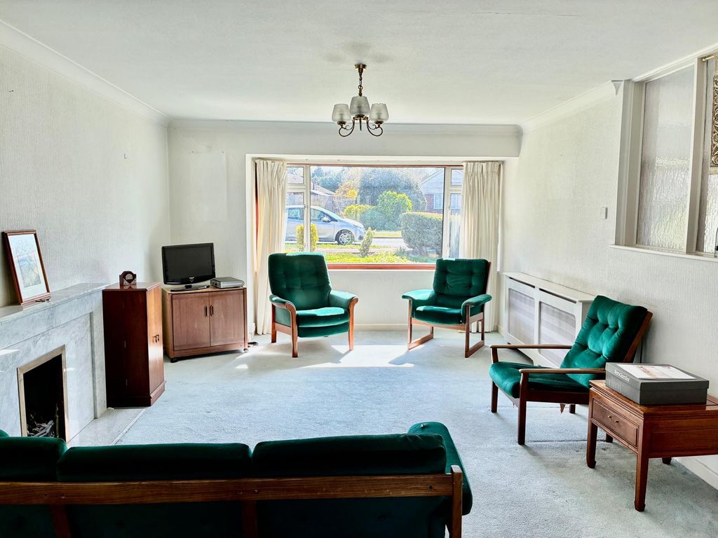Property photo 3 of 17