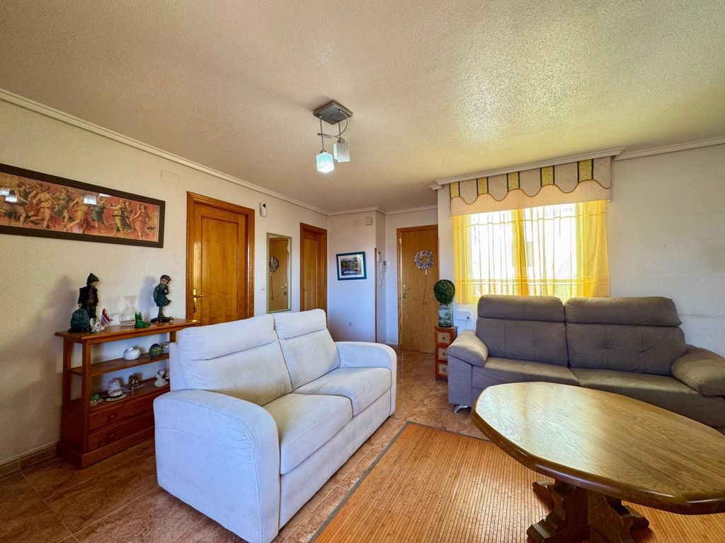 Property photo 2 of 38