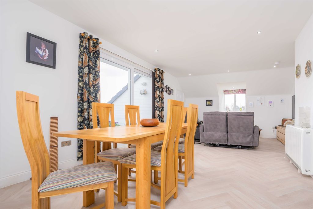 Additional image 15 of 3 bed penthouse for saleDryland Street, Kettering NN16