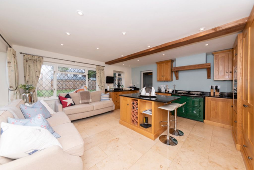 Property photo 1 of 30