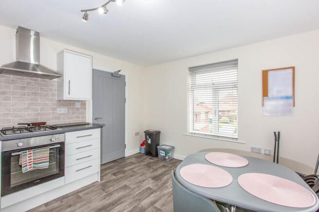 Property photo 2 of 5 Gallery