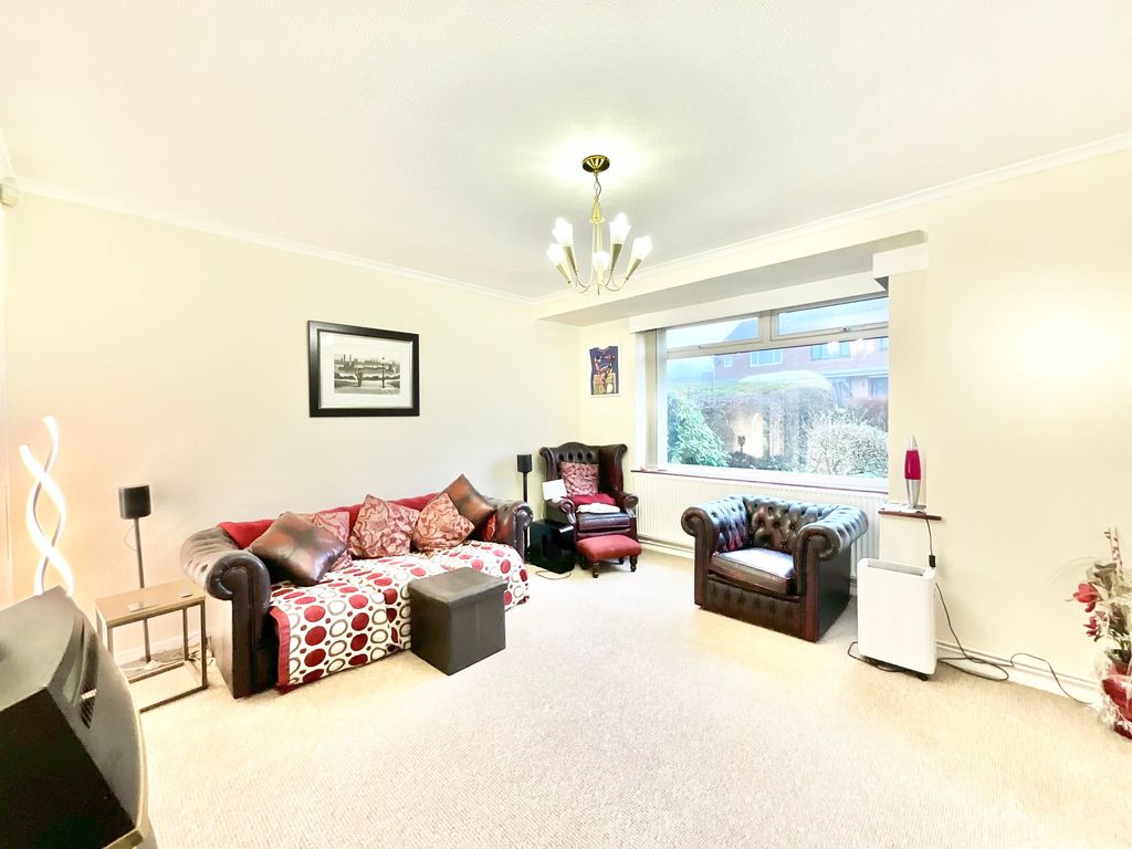 Property photo 2 of 23