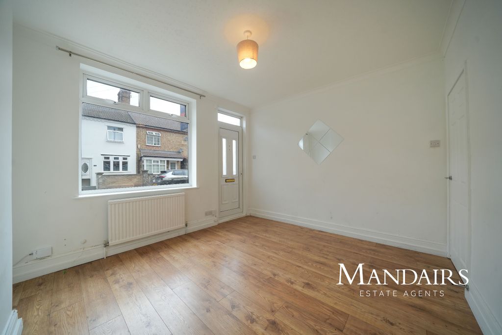 Property photo 3 of 22