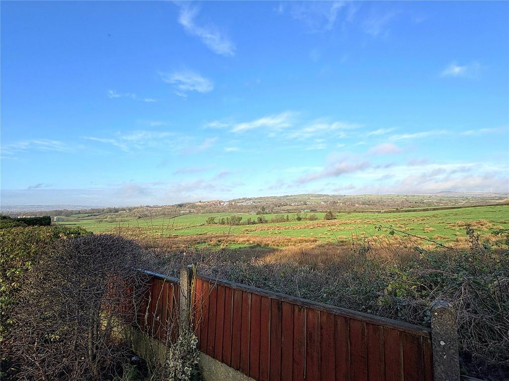 Property photo 3 of 25 Picture No. 47