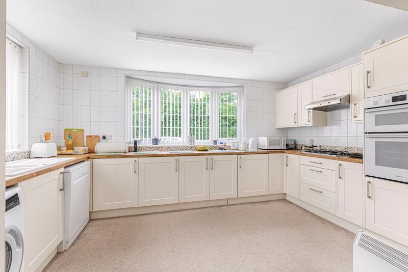 Property photo 2 of 15 Photo 9