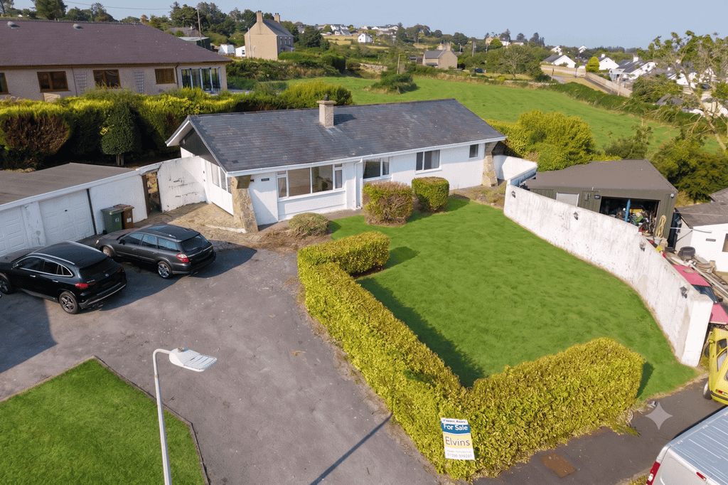 Property photo 1 of 32