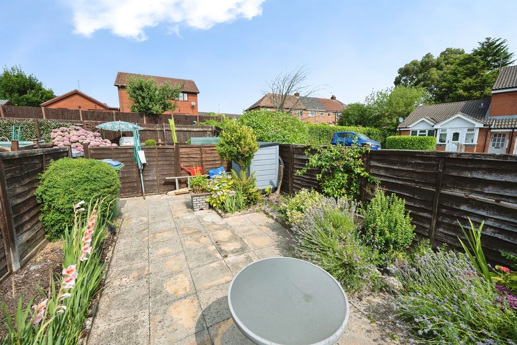Property photo 2 of 13
