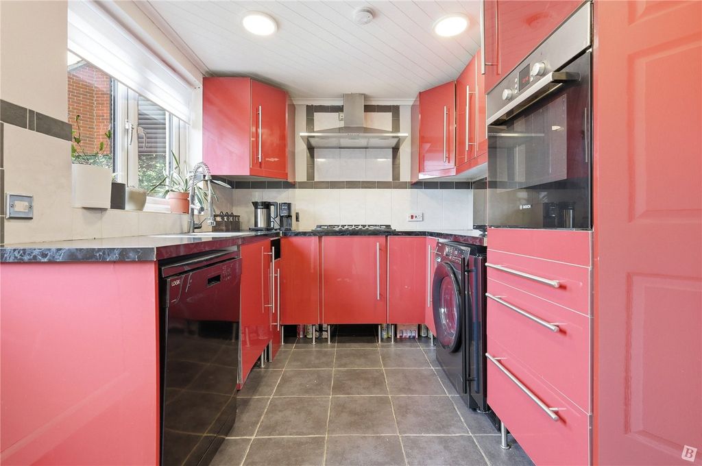 Property photo 2 of 15 Kitchen