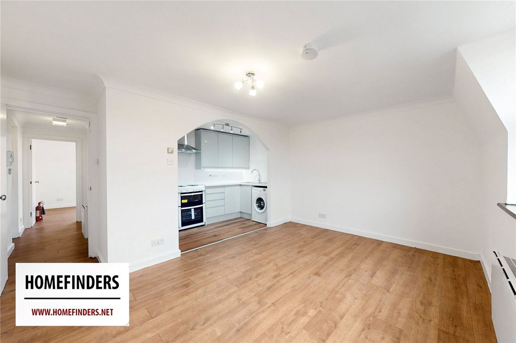 Property photo 2 of 15 Picture No. 03