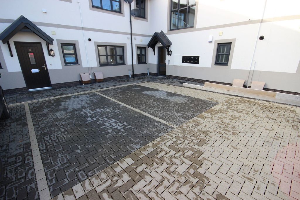 Additional image 13 of 2 bed flat for saleLon Y Dderwen, Conwy LL32
