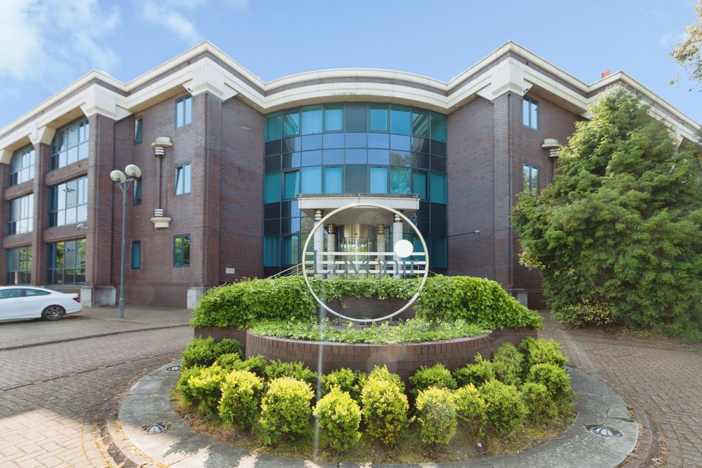 Property photo 1 of 20