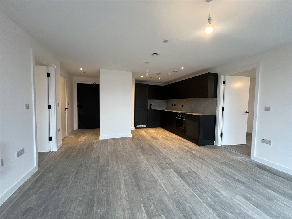Property photo 3 of 8 Picture No. 02