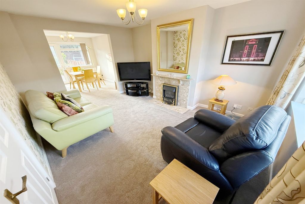 Property photo 3 of 13 Living Room