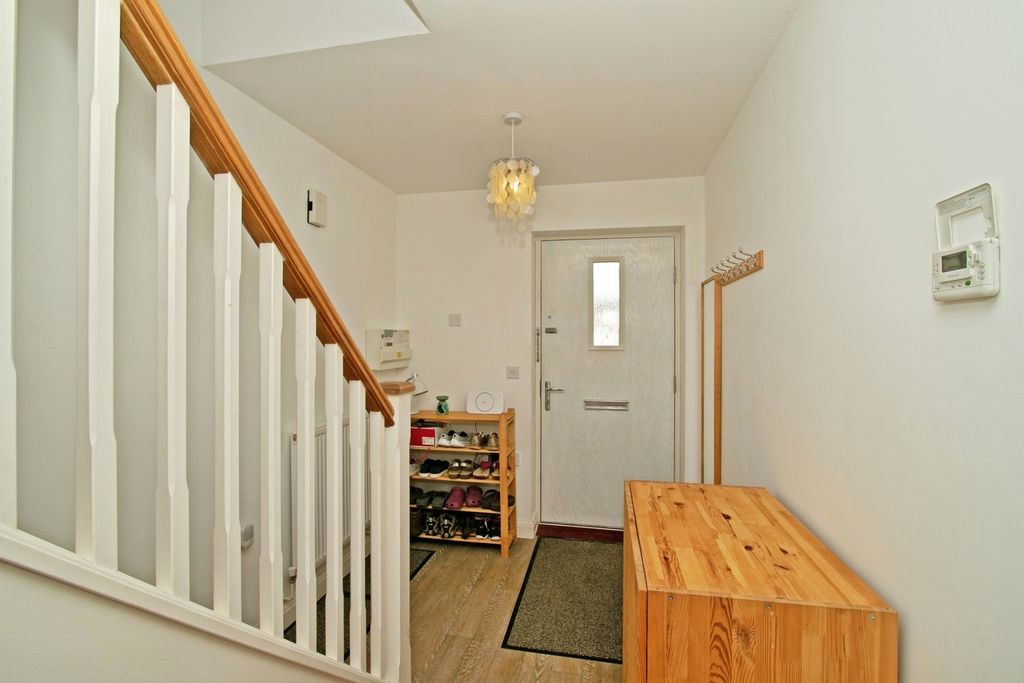 Property photo 2 of 18 Pbox-Img.Jpg