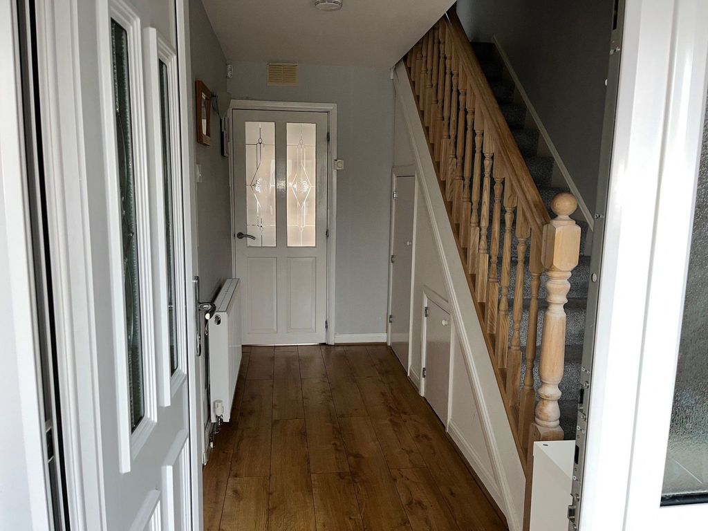 Property photo 3 of 24