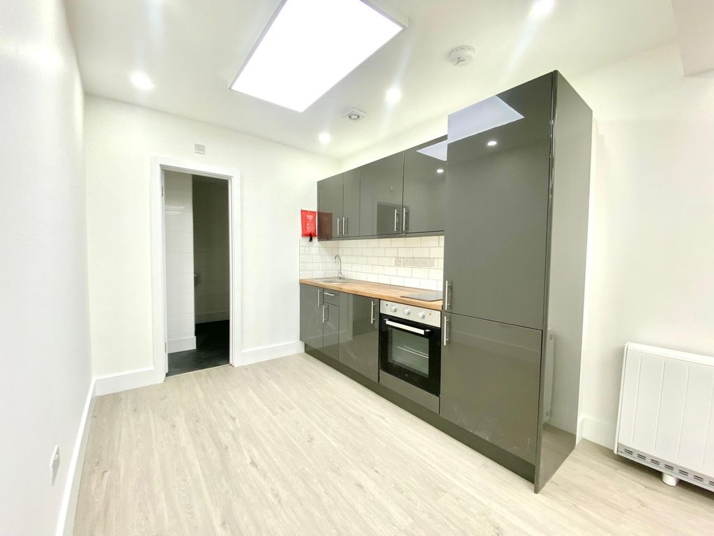 Property photo 3 of 5 Photo 3