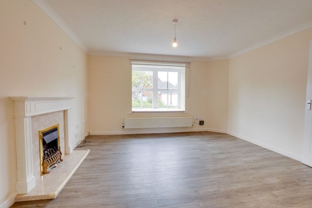Property photo 3 of 20
