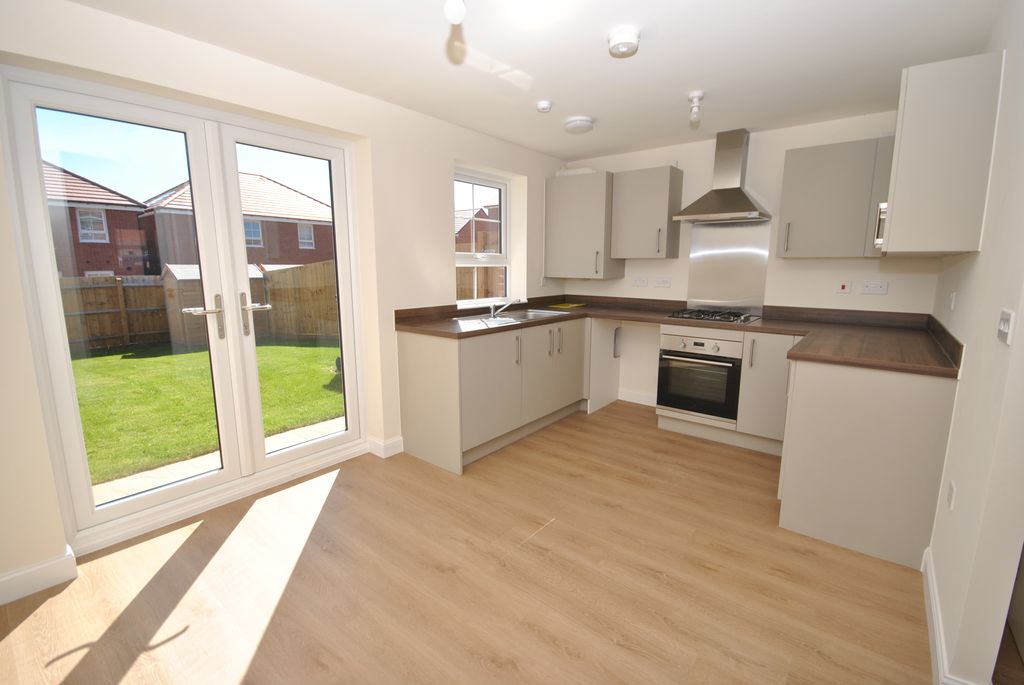 Property photo 2 of 12 Dsc_1090