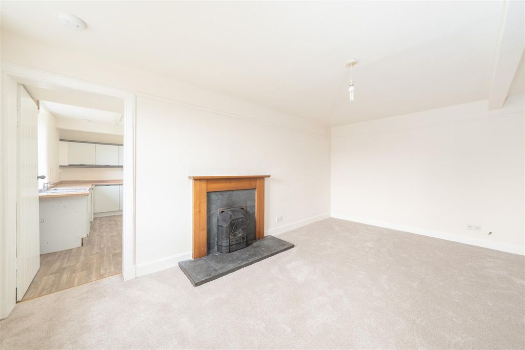 Property photo 2 of 13 6_Clintmans_Cottage-3.Jpg